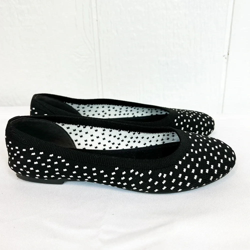 Girls GB Gianni Bini Black and White Flat Dress Shoes